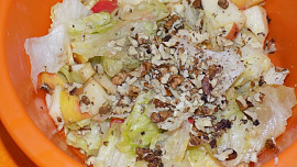 Ledový salát s jablky