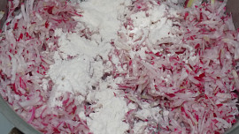 Omáčky R, Ř a S (Robertova, ředkvičková, řeřichová, sardelková, sardelová se smetanou)