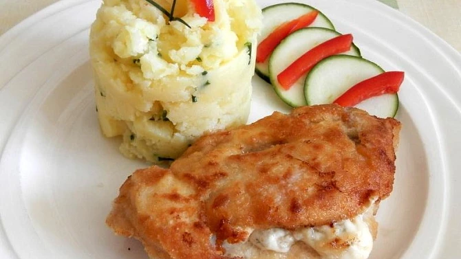 Smažená kuřecí prsa plněná nivou, Smažená kuřecí prsa plněná nivou