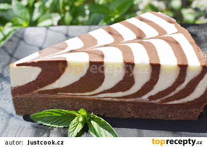 Nepečený zebra dortík