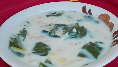 Cizrnová polévka s mangoldem