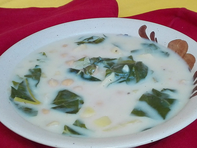 Cizrnová polévka s mangoldem