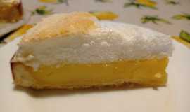 Francouzský citronový koláč se sněhem