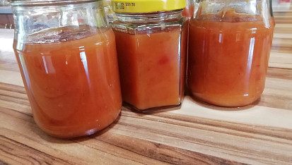 Nektarinkovo-banánová marmeláda