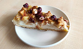 Linecký koláč s tvarohovo-ricottovým krémem, pečenými jablky a ořechy, S lískovými oříšky a pekany