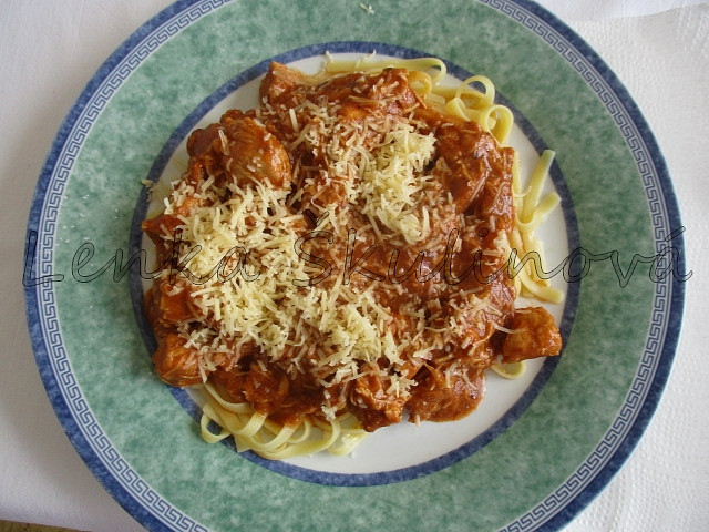 Králičí kostky se špagetami