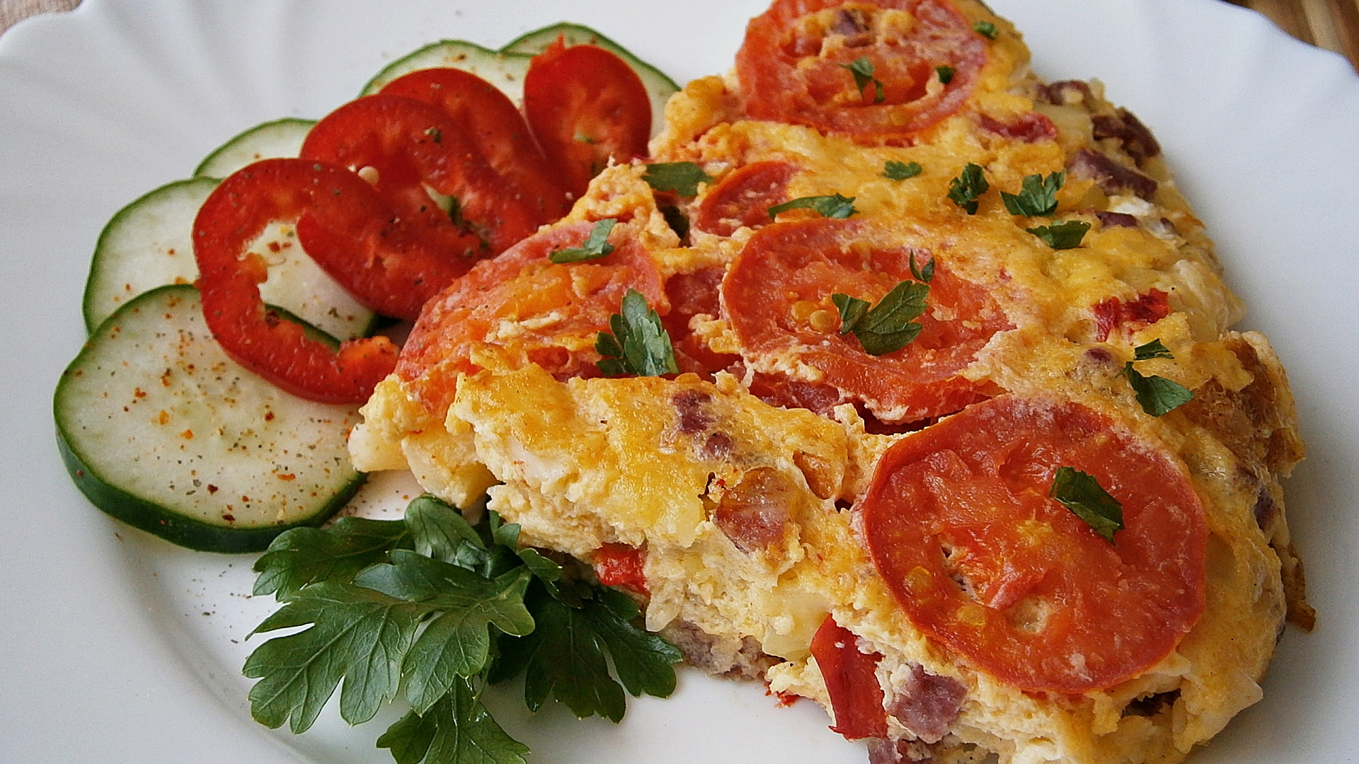 Selská omeleta s rajčaty