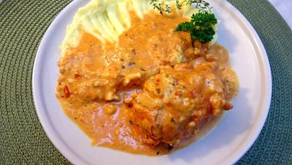 Zapečené rolky z mletého masa s mozzarellou