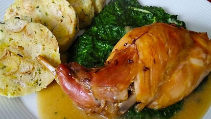 Domácí králík na česneku s uzeným bůčkem, Domácí králík na česneku s uzeným bůčkem