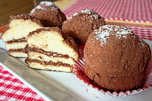 Piškotové dortíčky s nutelou a rumem