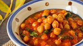 Podzimní cizrnové curry s rajčaty a špenátem podle The 1:1 Diet (Cizrnové curry s rajčaty a špenátem)