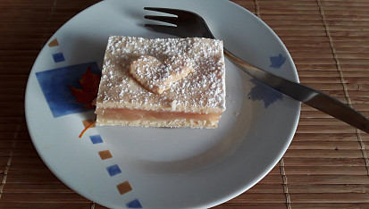 Šťavnaté jablečné řezy