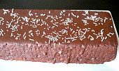 Cuketový chlebíček s ořechy, čokoládou a rozinkami