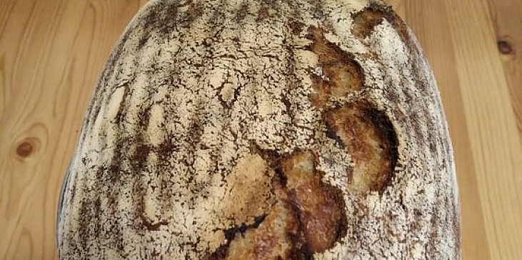 Pšenično-žitný chléb s kaší (Chléb s kaší z trouby)