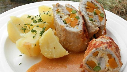 Vepřové roládky s hráškem a dýní, Vepřové roládky s hráškem a dýní