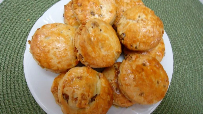 Křehké škvarkové koláčky