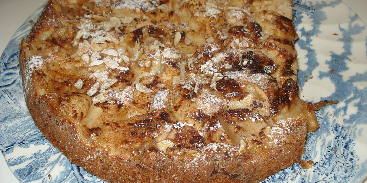 Tvarohový koláč s jablky a skořicovou vůní (Výborný jemný koláč, brzy upeču další!  Snad…)