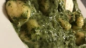 Gnocchi s kuřecím masem, špenátem, taveným sýrem a smetanou