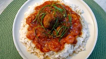 Kuřecí krokety s červenou omáčkou