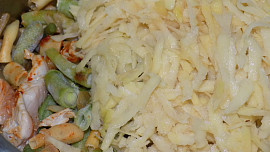 Fazolková polévka s krůtím/kuřecím masem