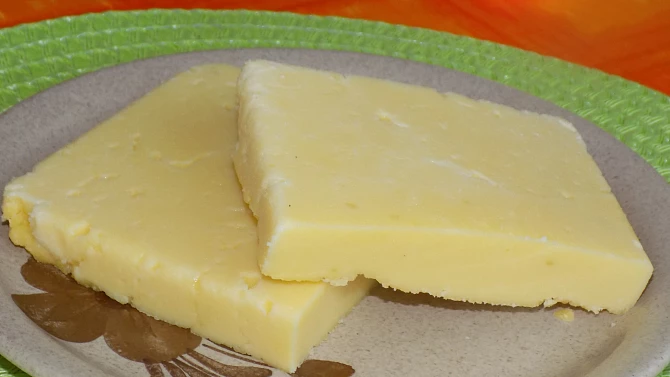 Domácí eidamská cihla