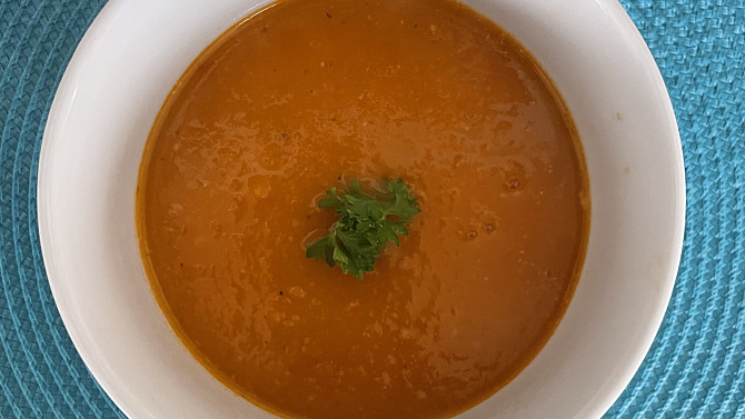 Rajčatová polévka Italiano, způsob servírování
