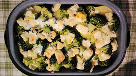 Zapečená brokolice s brambory a nivou
