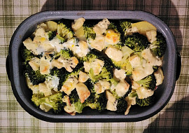 Zapečená brokolice s brambory a nivou