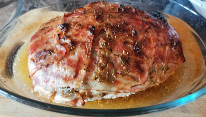 Krůtí prso pečené ve slanině