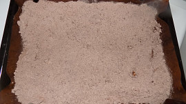 Kakaové řezy s tvarohem a jablky