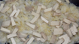 Tofu s kysaným  zelím