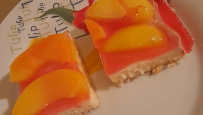Litý koláč s ovocem a želatinou