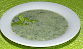 Špenátová polévka Zelený čtvrtek aneb Co s "nevyužitelnými" částmi brokolice