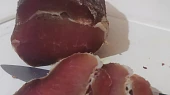 Sušená šunka z vepřové kotlety ve stylu prosciutto