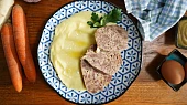 Domácí pečená sekaná z mletého masa