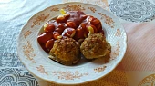 Rajská omáčka s vepřovými kuličkami