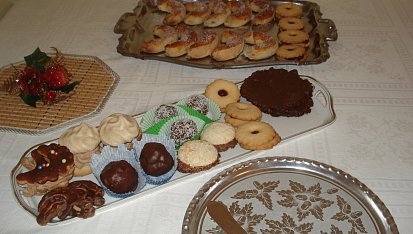 Štědrovečerní a velikonoční tabule 2019, 2020, 2021, 2022, 2023, 2024, Zákusky na malém stole 2021