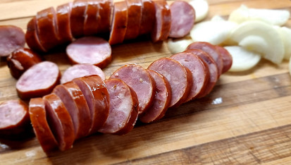 Vánoční zelňačka s houbami a sušenými švestkami