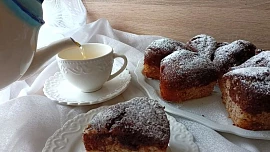 Kokosová buchta s čokoládou a ořechy