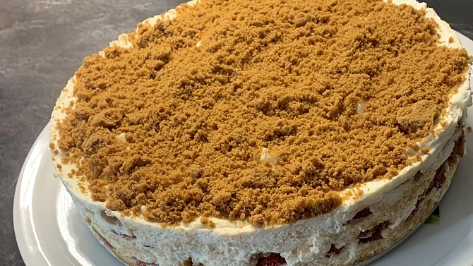 Nepečený Lotus Cheesecake s jahodami
