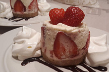 Mini cheesecake s jahodami za studena