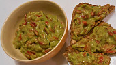 Guacamole, neboli avokádová salsa  (Dělená strava podle LK - Kytičky i Zvířata), guacamolle. Na opečením toustu patří samozřejmě do KY.