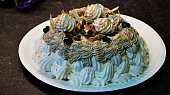 Karamelová Pavlova s oříšky a banány, Karamelová Pavlova s oříšky a banány