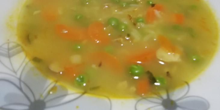 Kvasnicová polévka s vločkami