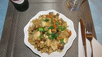Pečený kroupový pilaf s houbami