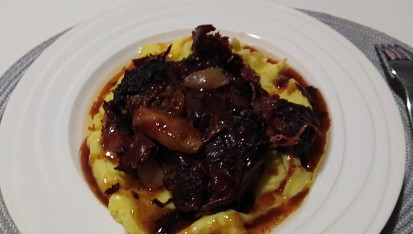 Hovězí osso buco na víně