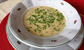Krémová bramborová polévka s česnekem a smetanou (Krémová bramborová polévka s česnekem a smetanou)