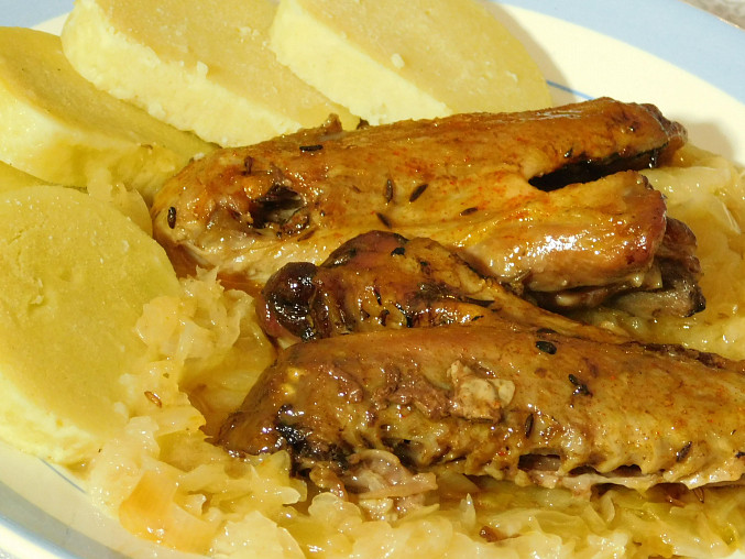 Pečená kachní křídla s bramborovou kaší