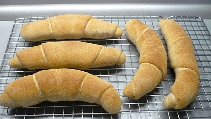 Grahamové rohlíky pečené v remosce