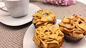 Borůvkové muffiny (Borůvkové muffiny s karamelovým krémem s mascarpone ????)